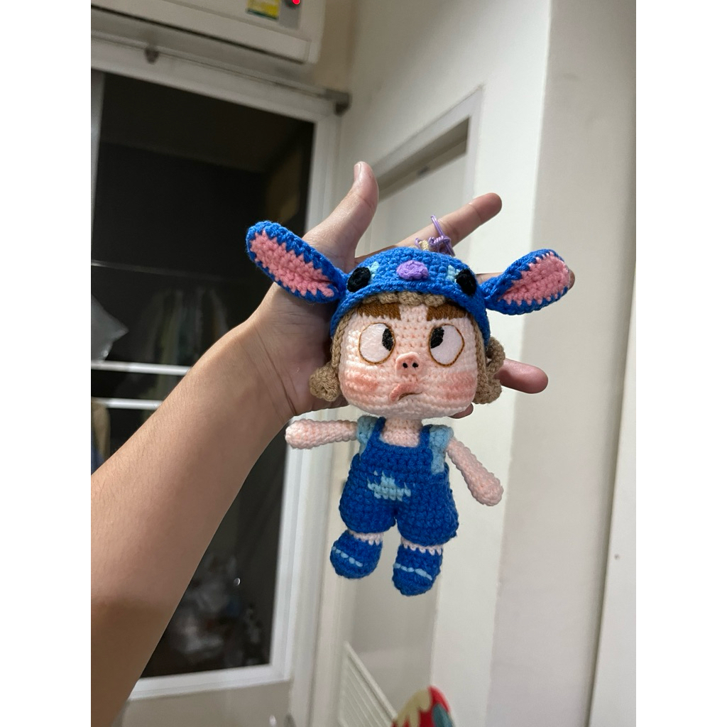 พวงกุญแจน้องบูดตุ๊กตาถักไหมพรม
