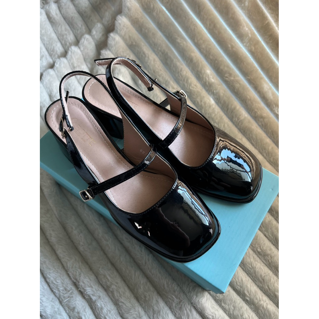 (ส่งต่อ) Labotte The Classic Sling รองเท้าแมรี่เจน