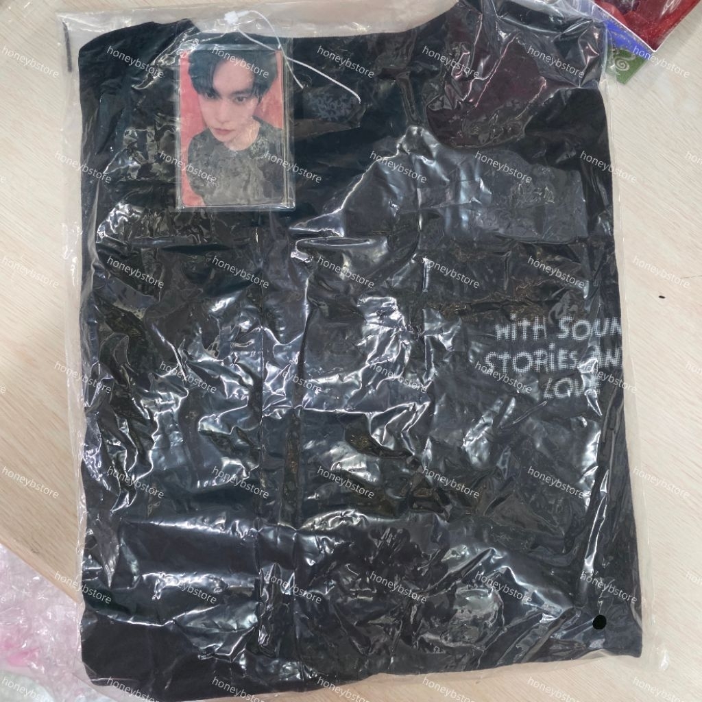 🍀🖤 พร้อมส่งในไทย |  เสื้อแขนสั้น doors md โดยอง doyoung สีดำ ไม่แกะ ของครบค่า (ไม่ใช่มือสองน้า)