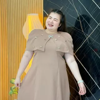 [ D001 ] ชุดเดรสสาวอวบ 2 ชิ้น ชุดออกงานตัวปัง+เสื้อคลุมไหล่ งานหรูมาก ใส่สบายผ้าไม่ร้อน