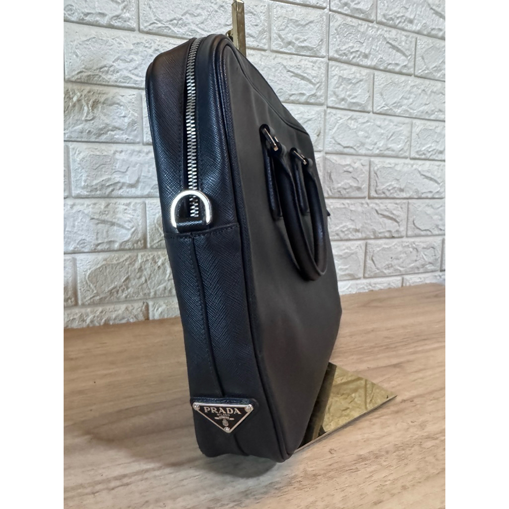 Prada Briefcase กระเป๋าเอกสาร Prada มือสอง ของแท้ 100% like new