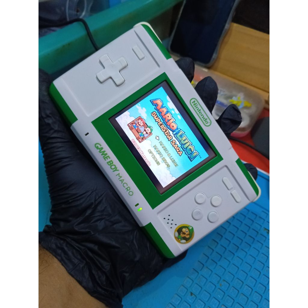 NINTENDO GAMEBOY MACRO XL