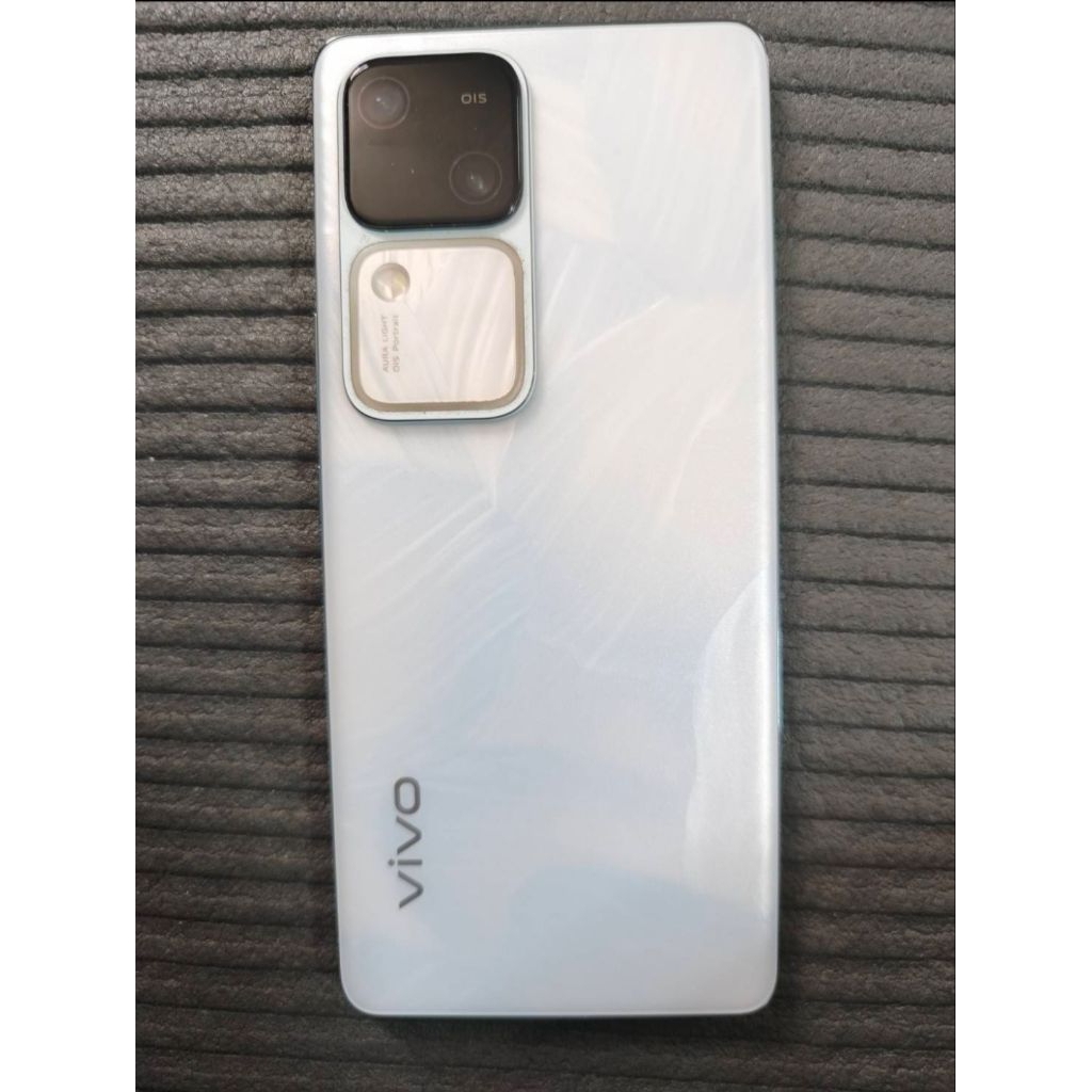 VIVO🔸️V30🔸️5G เครื่องสวยมือสองใช้งานผ่านมือเดียวสภาพ 95% ✨️✨️✨️