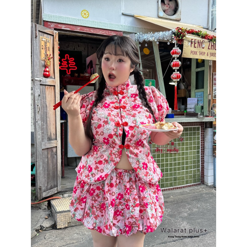 ชุดเซทตรุษจีนปีนี้ walarat ขอเป็นไอ๊ต๊าว ลุคนี้คือคำว่า “น่าทะนุถนอม” หวานแบบผู้ดี ใส่ถ่ายรูปก็ปัง p