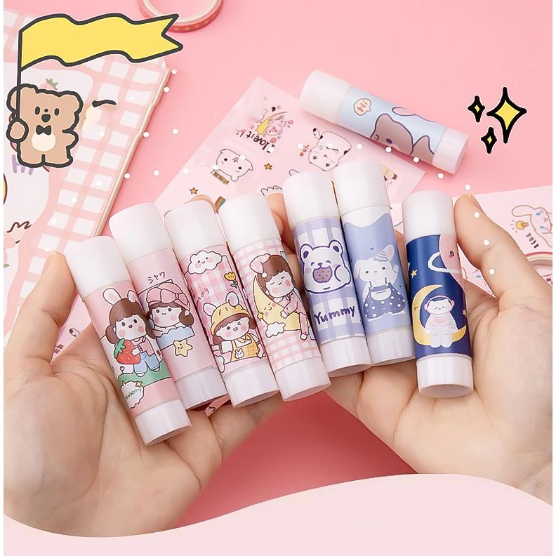🌈กาวแท่ง ลายการ์ตูน🌈glue stick กาวPVA ✔️พร้อมส่งในไทย 🎲คละลาย เครื่องเขียน กาวแท่งแบบพกพา กาวแข็ง
