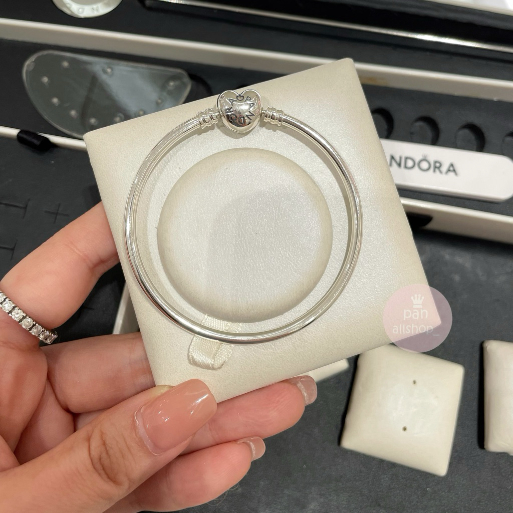(ของแท้100%)Pandora silver Moments Heart Clasp bangle กำไลหัวใจ
