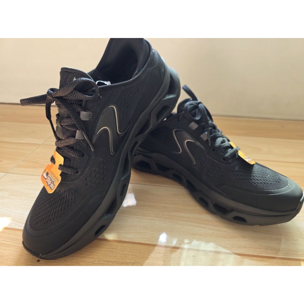 รองเท้ามือสอง(แค่ลอง)Skechers