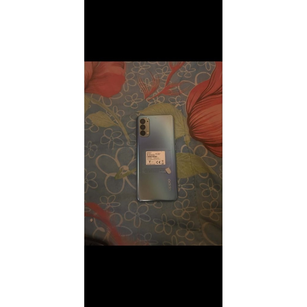 oppo reno4 มือสองใช้เองสภาพ95% ไม่มีสายชาต+กล่อง