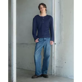 STUDIO UNKNOWN - SS26 Ken Long Sleeve Top เสื้อแขนยาวผ้าโปร่งทรงตรงตกแต่งกระดุมโลโก้