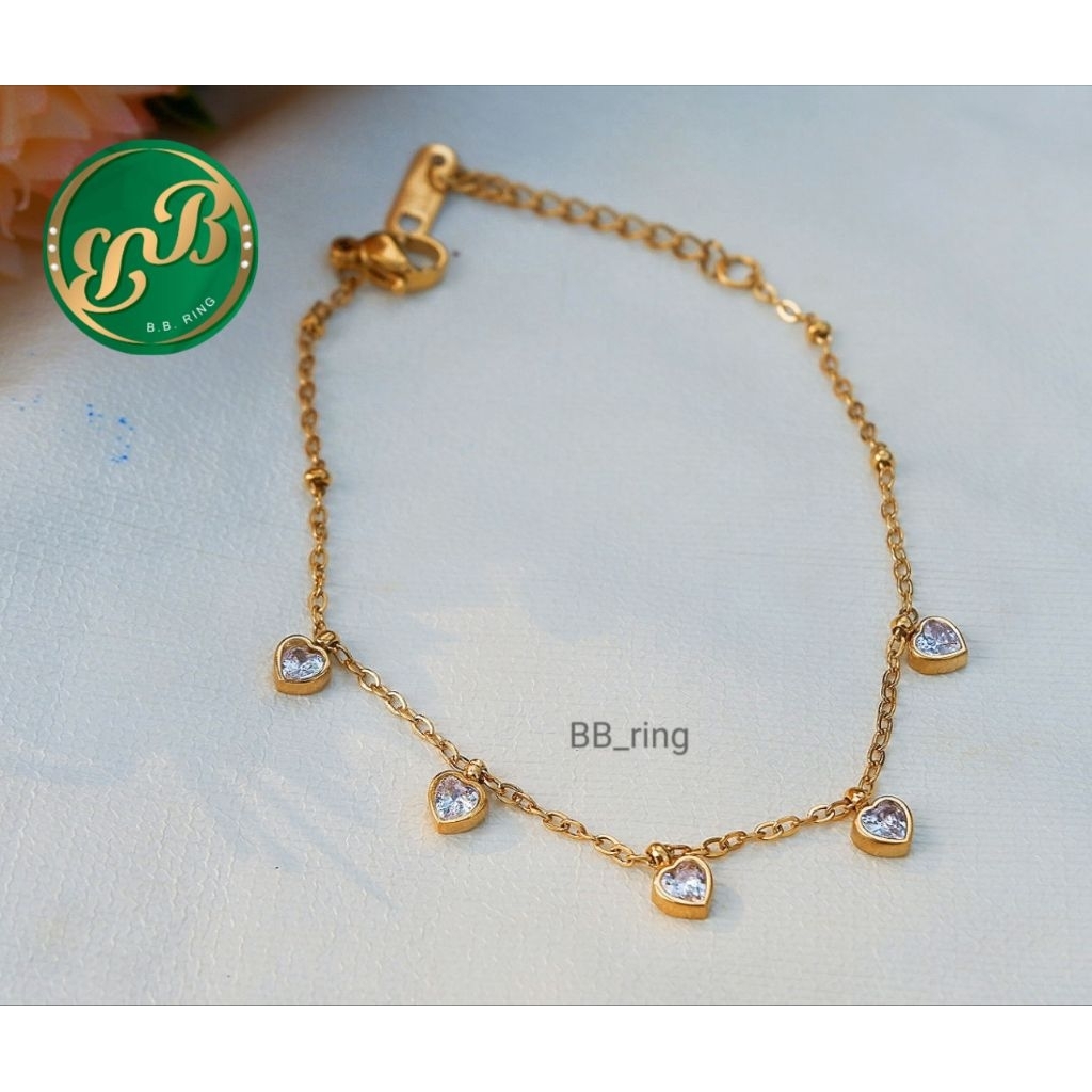 BBสร้อยข้อมือสแตนเลสห้อยจี้หัวใจจิ๋วๆ5ดวง
