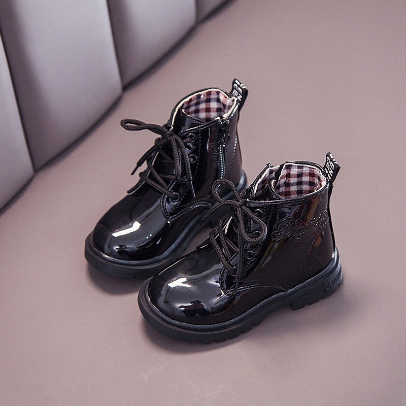 บูทเด็กชายหญิงสไตล์เกาหลี ฤดูใบไม้ผลิ ใบไม้ร่วง ดีไซน์มาร์ตินบู๊ทส์ ลายลูกไม้ปรับได้ ใส่ได้ทั้งปี เปลี่ยนลุคให้ลูกเท่ไม่