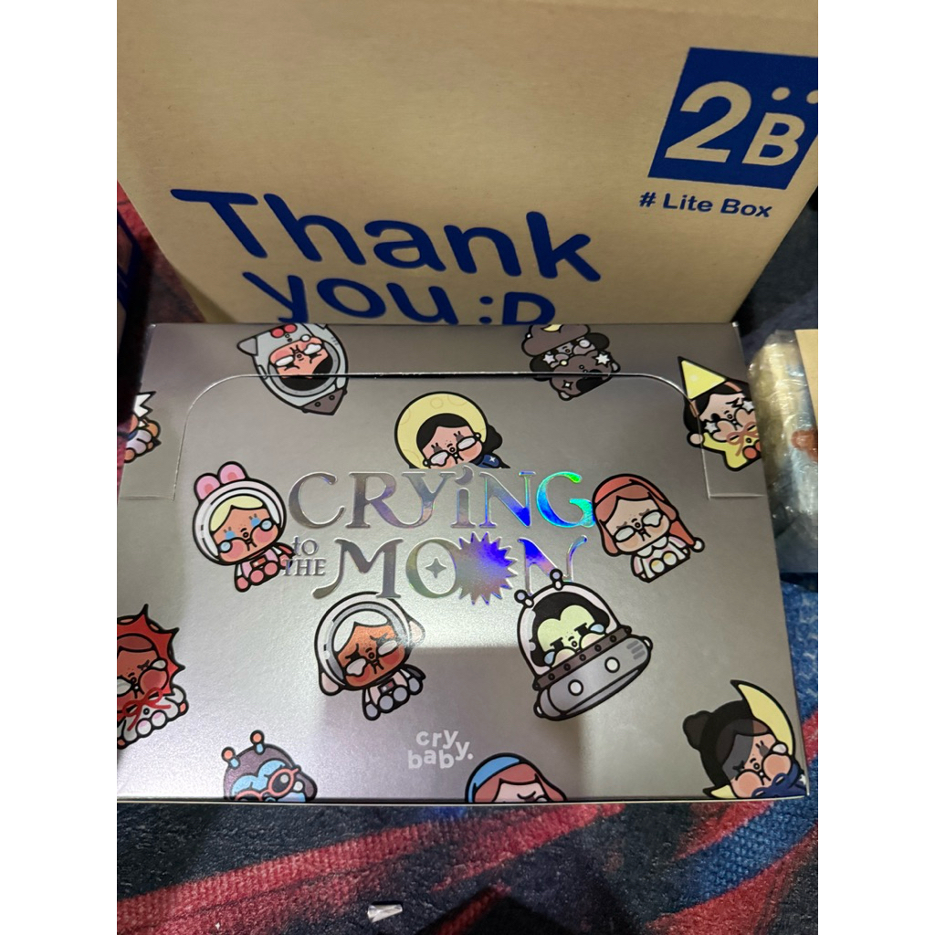 พร้อมส่งด่วนจากไทย เช็คการ์ด CRYBABY CRYING TO THE MOON-SITTING SERIES FIGURES ราคา ถูกที่สุด ดีลบีเคเค แกลเลอรีภาพที่ 7