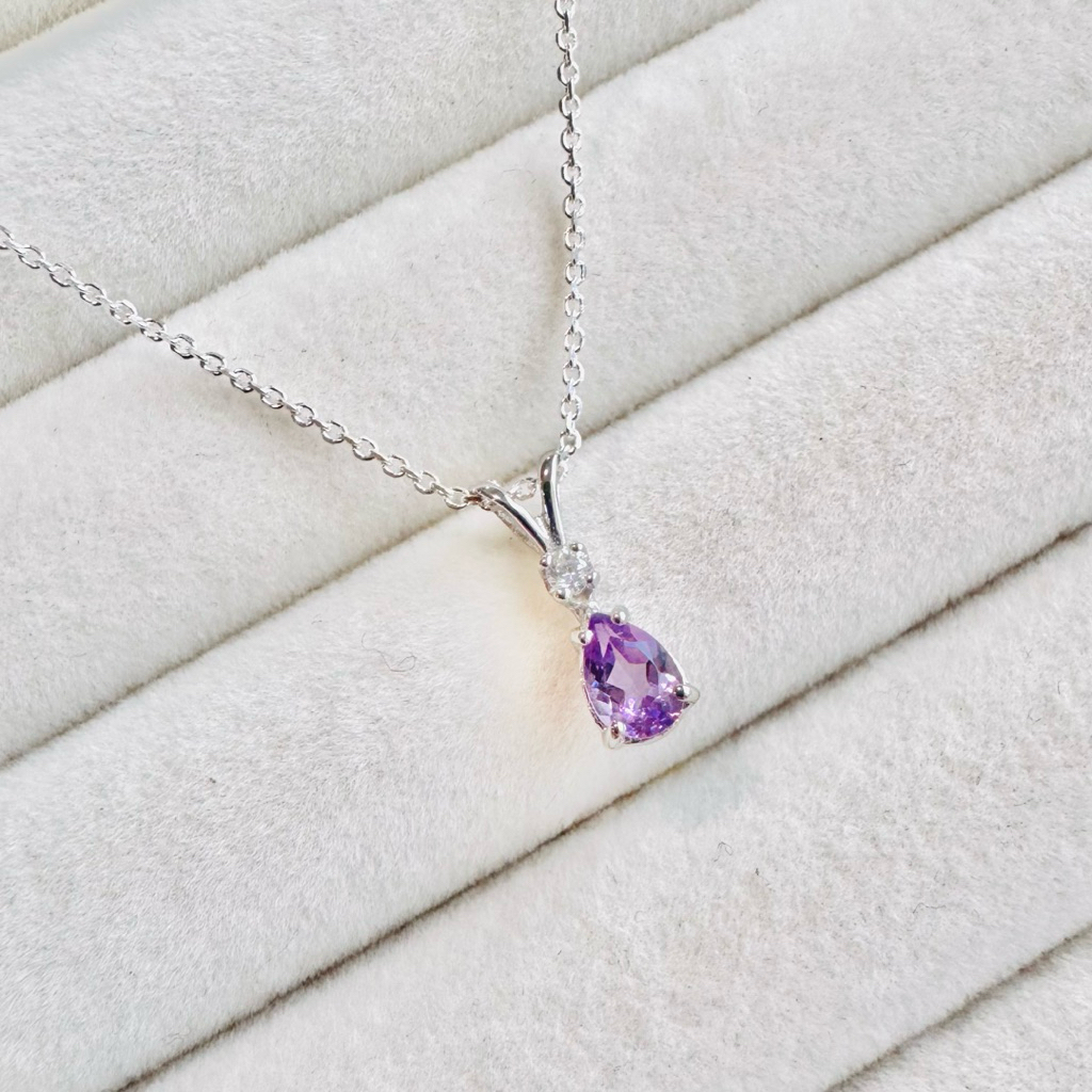 [พร้อมส่ง] สร้อยพร้อมจี้ ฝังพลอยอเมทิสต์(Amethyst) หยดน้ำขนาด ขนาด 6*4 มิล และเพชร cz