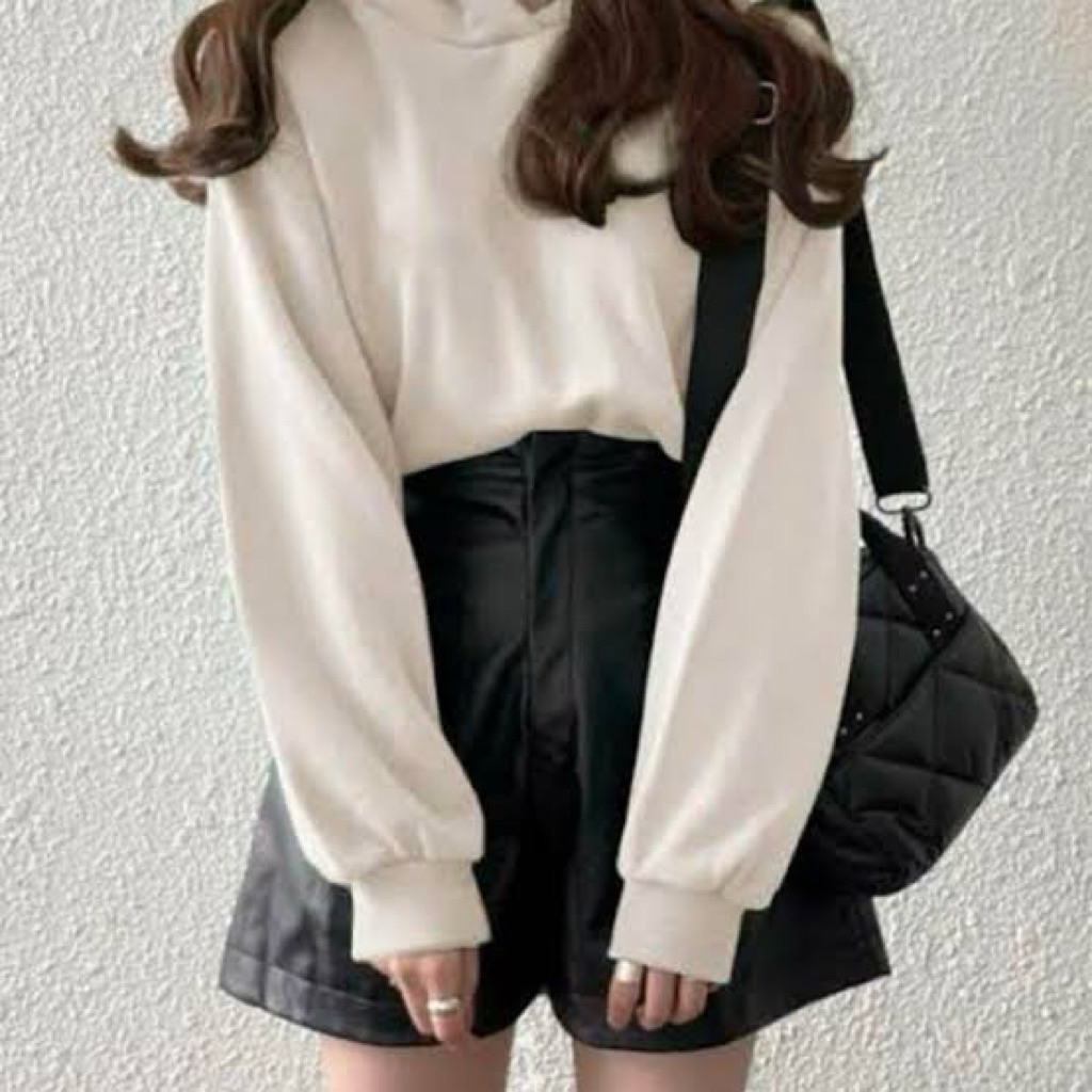 GRL M กางเกงหนังขาสั้น สีดำ มีกระเป๋าข้าง