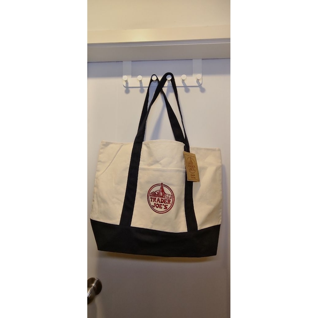 กระเป๋าผ้า Trader Joe's Canvas Tote bag