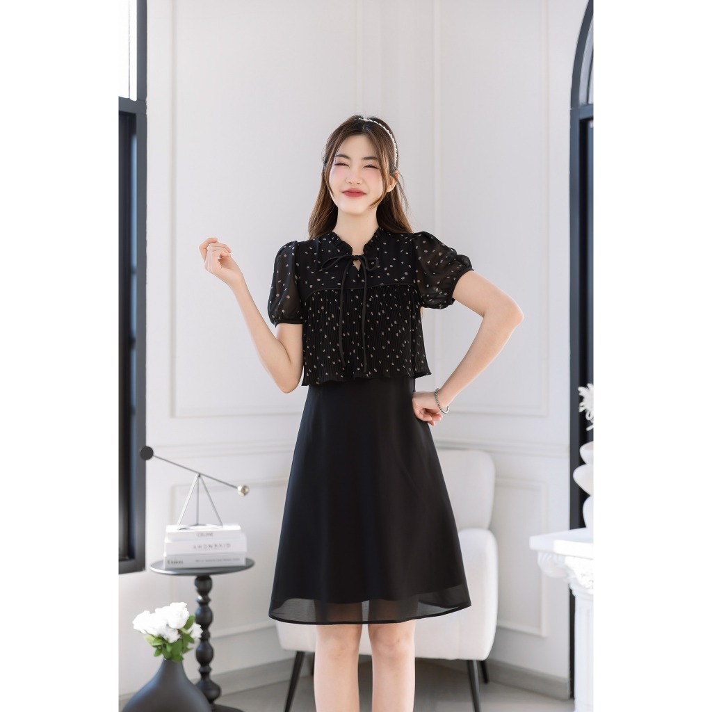 502-01อกพลีทลายจุดดำ