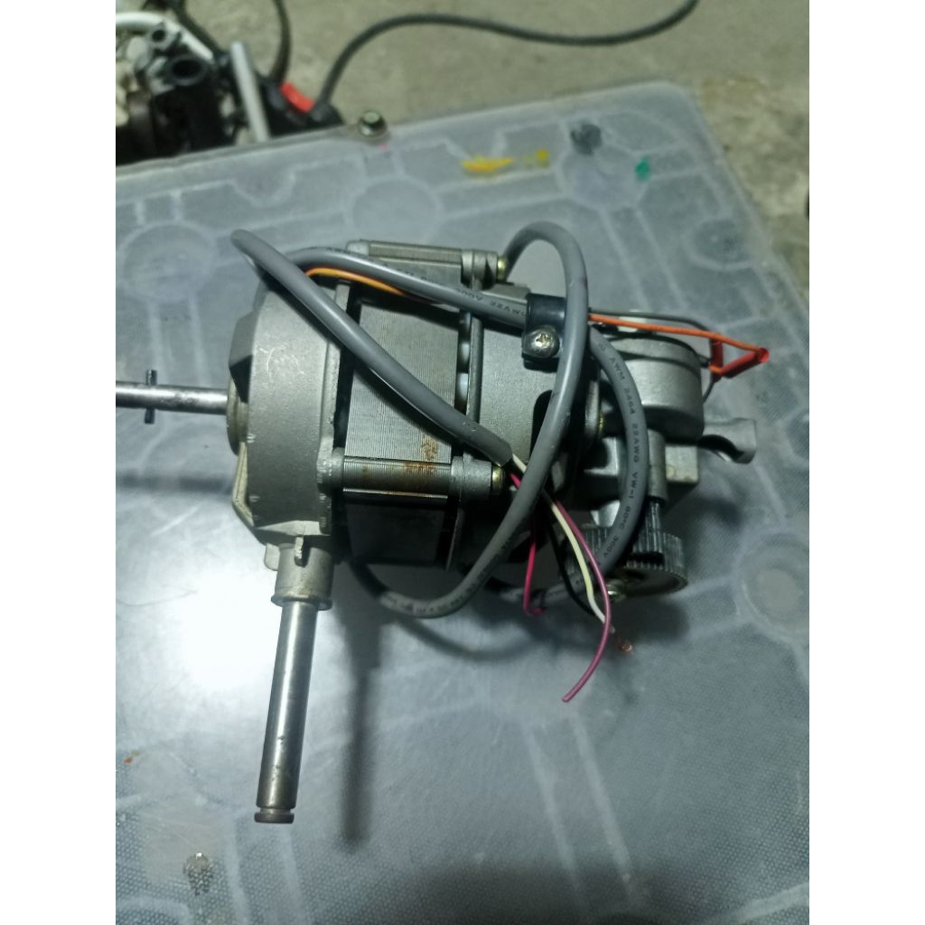 มอเตอร์พัดลม hatari 16 นิ้วมือสองพร้อมใช้งาน