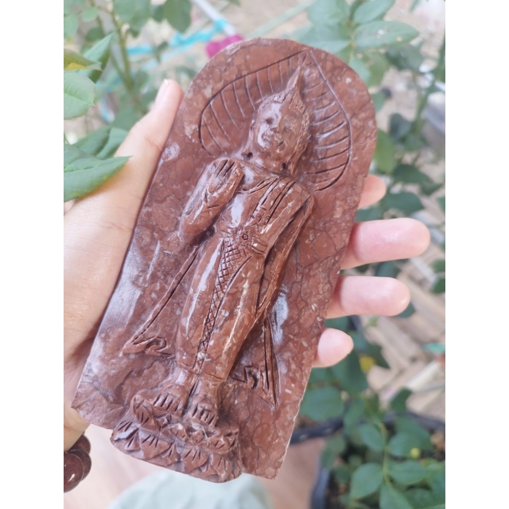 พระหินธรรมชาติ บูชา 2500 บาท