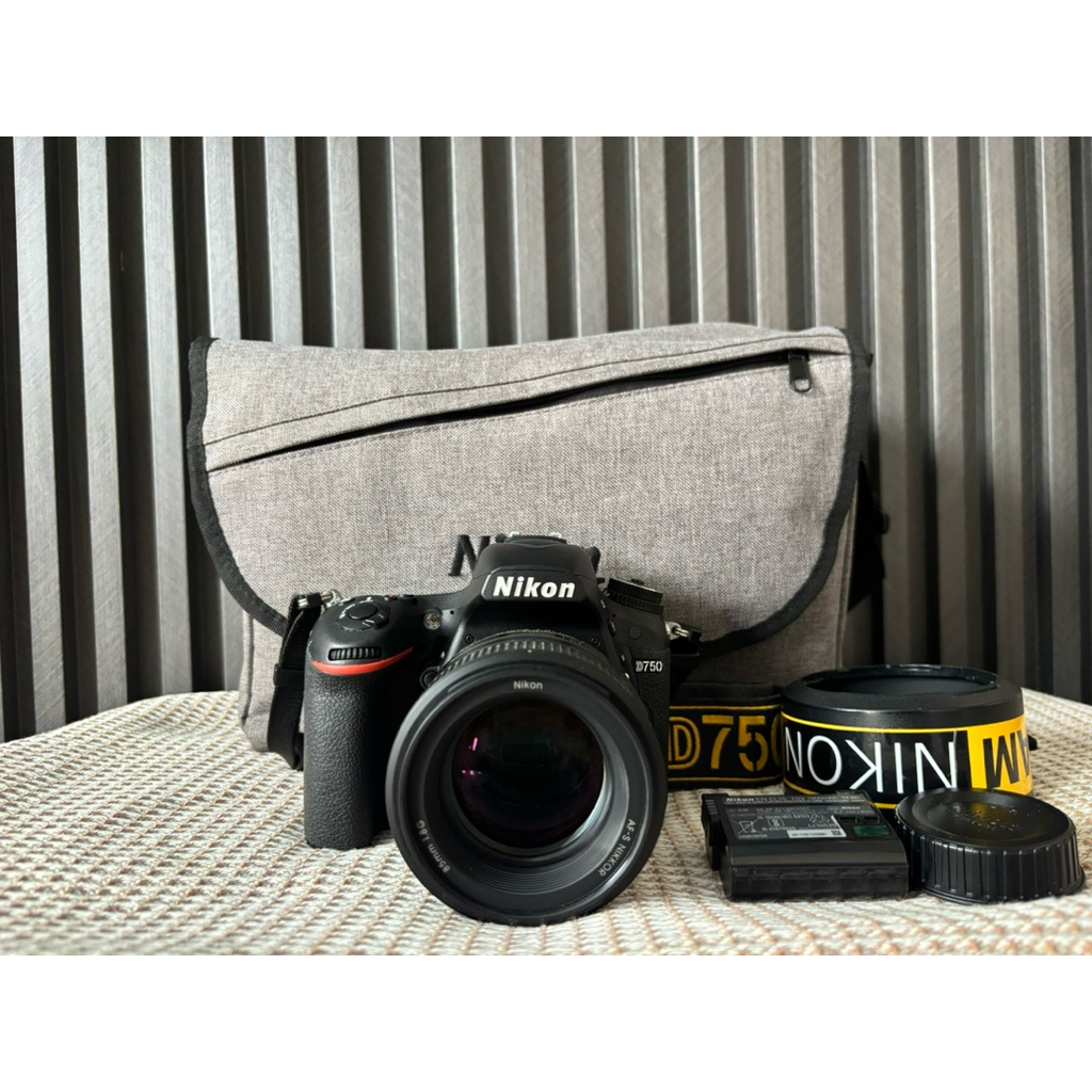 กล้องมือสอง Nikon D750 (มีฝุ่น/มีราในเลนส์)