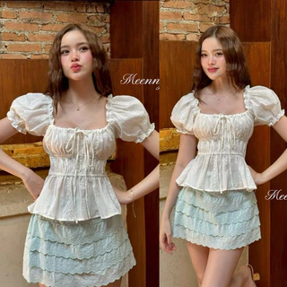 Meenny Closet | YY (มีSize)เสื้อน่ารักเเขนตุ๊กตาปักฉลุปรับสายได้