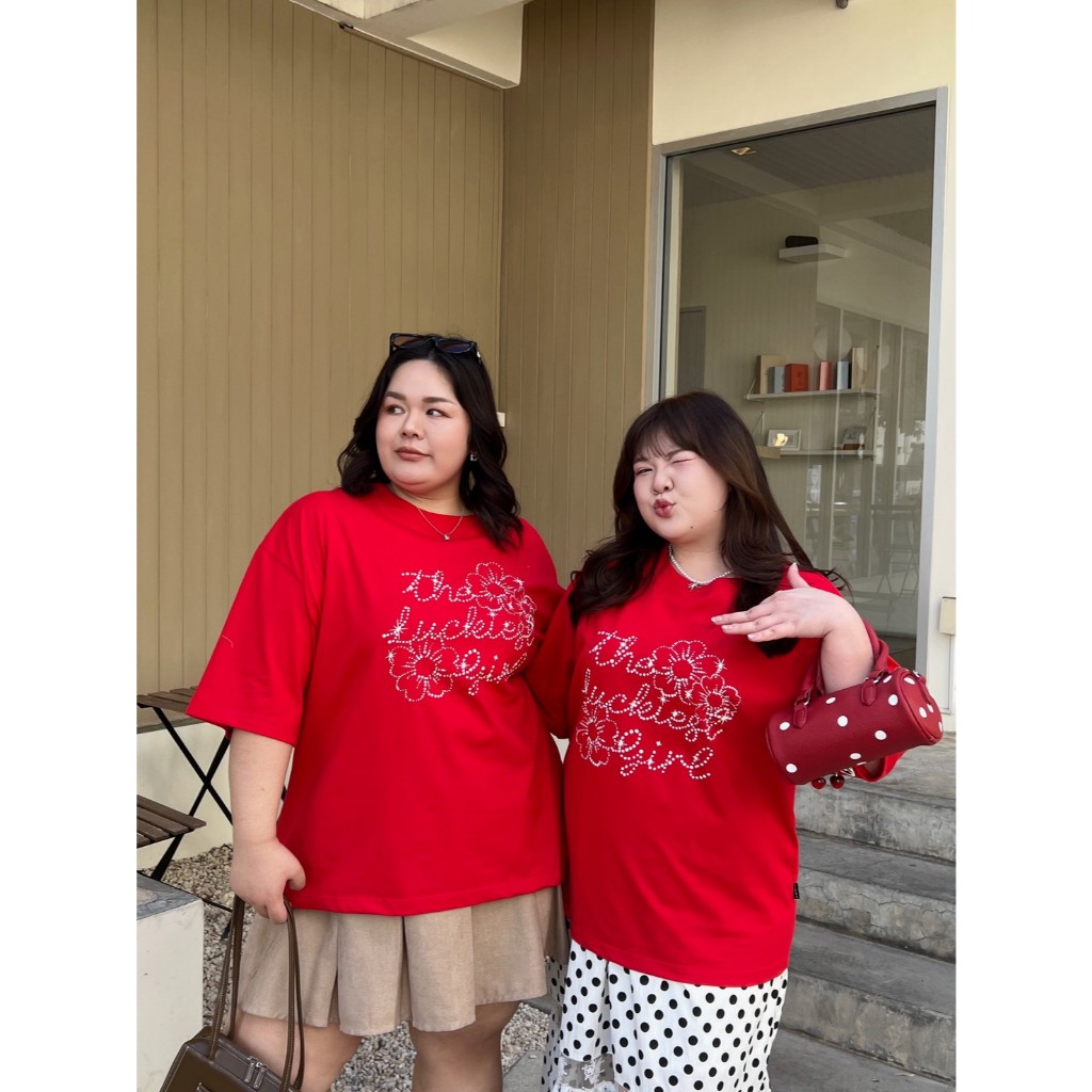 CurveG The Luckiest Girl Top เสื้อยืดโอเวอร์ไซส์เดอะ ลัคคีเอส เกิร์ล