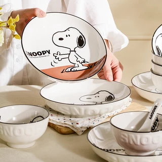【ของแท้】สนูปปี้ Snoopy ชุดชามเซรามิก 4 ชิ้น กล่องเซ็ตหรู ชามลายการ์ตูนน่ารัก ของขวัญวันเกิด ของสะสมแฟนคลับ จัดส่งฟรี