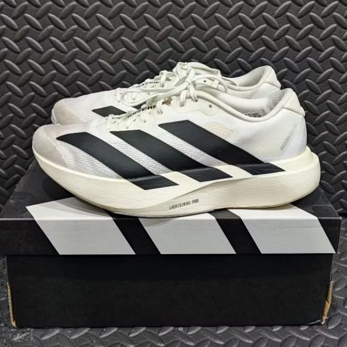 ADIDAS Adizero EVO SL M Size 7US/6.5UK/40EU/25CM สภาพดี พร้อมกล่อง