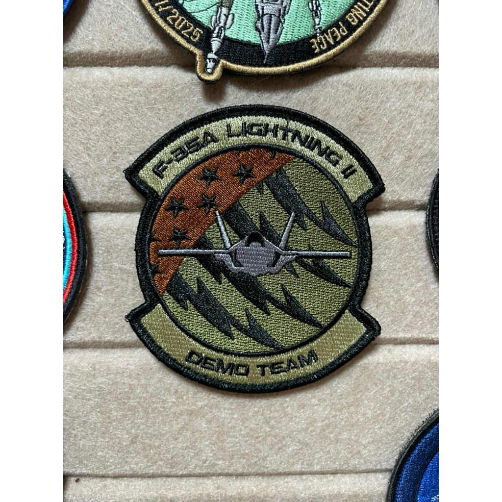 Patch F-35A Lightning II demo team แพทช์ผ้าปัก ขนาด 10 ซม. ราคา ถูกที่สุด ดีลบีเคเค แกลเลอรีภาพที่ 3