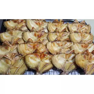 ปลานิลแล่แดดเดียว(แบบอบ) 1แพ็ค ปลา3-4ตัว ตามขนาด อร่อยค่ะ^_^