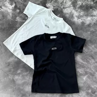 Atipa - Archive Atipa Tee เสื้อยืดคอกลมแขนสั้น ดีเทลปัก Atipa