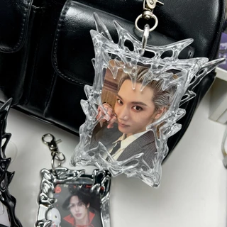 (พร้อมส่ง) เฟรมการ์ดพวงกุญแจ ปีกผีเสื้อ เคสสำหรับใส่การ์ด สไตล์เท่ห์ๆ Y3K - ร้านไทย