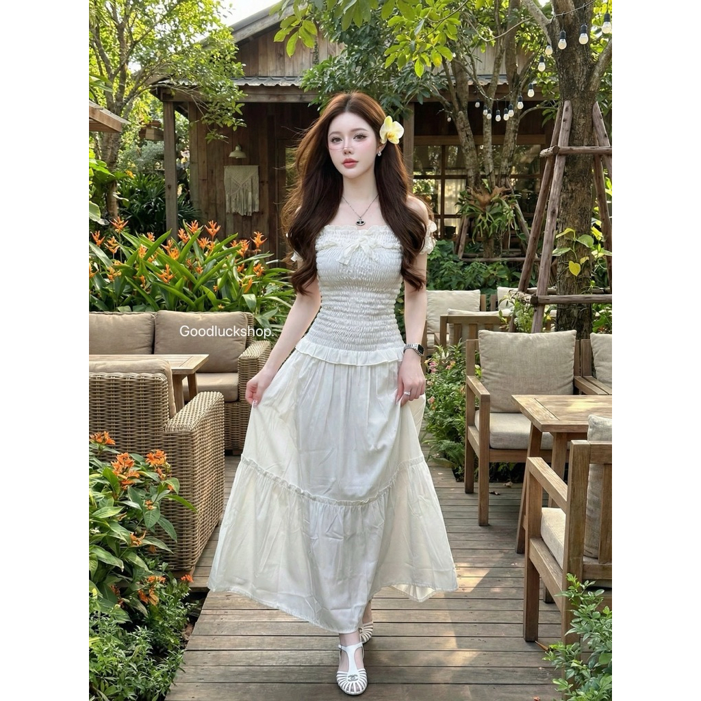 Phapassz - เดรสยาว ใครที่ชอบใส่แนวยาวๆ ฟิวส์เจ้าหญิงเวลาเดินดูกรุ่ยกาย ดีเทลเปิดไหล่ระบายลูกไม้ #Goodluckshop