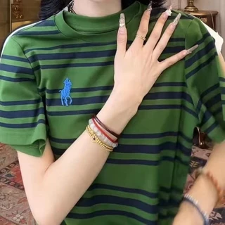 เสื้อยืดแขนสั้นลายทางคุณภาพสูงสำหรับผู้หญิง อเนกประสงค์ ทันสมัย ​​ดูอ่อนเยาว์ ปักลาย สบายๆ ช่วยให้ดูผอมเพรียว ดีไซน์ไม่ซ