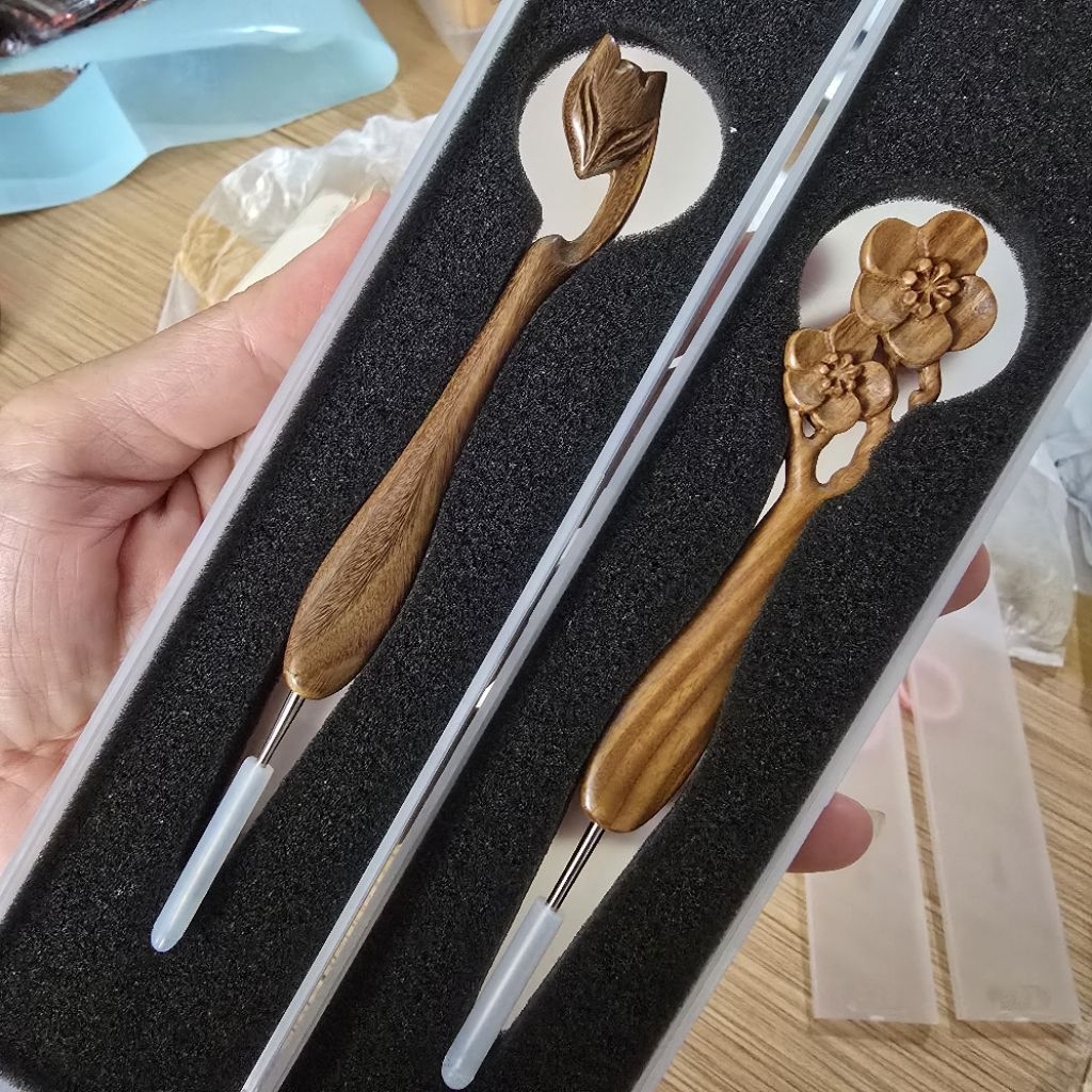 เข็มถักโครเชต์ไม้หวงถาน พร้อมเข็มสแตนเลส ด้ามจับไม้ ถักไหมพรม DIY งานฝีมือ ราคา ถูกที่สุด ดีลบีเคเค แกลเลอรีภาพที่ 5