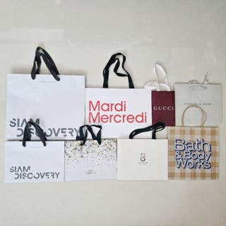 ถุงกระดาษแบรนด์ GUCCI CK MARDI GAYSORN PARAGON พร้อมส่ง แท้💯…