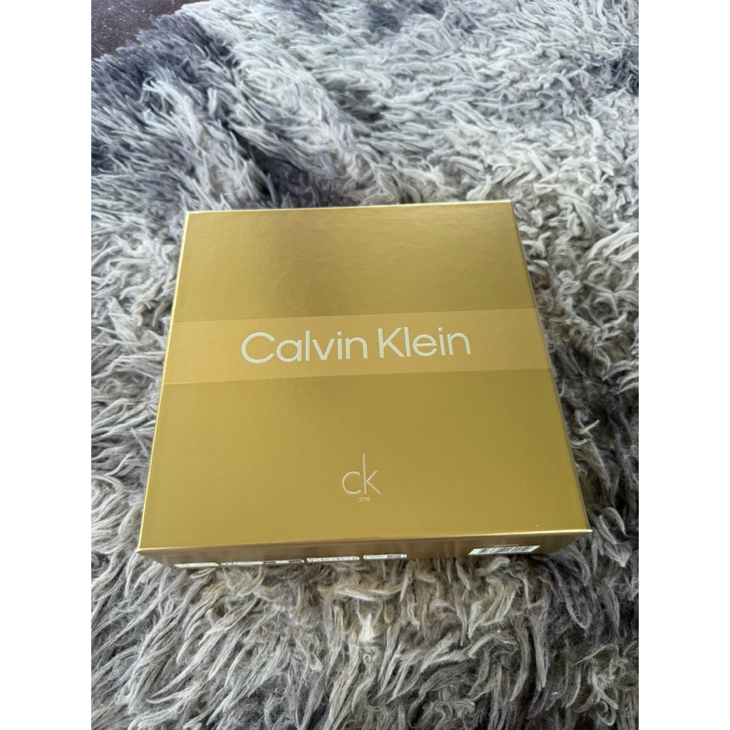 🎉🎉ของแท้ CALVIN KLEIN FRAGRANCES CK One Fragrance Sets (Multi) CK One EDT 100ml + CK One Shower Gel 