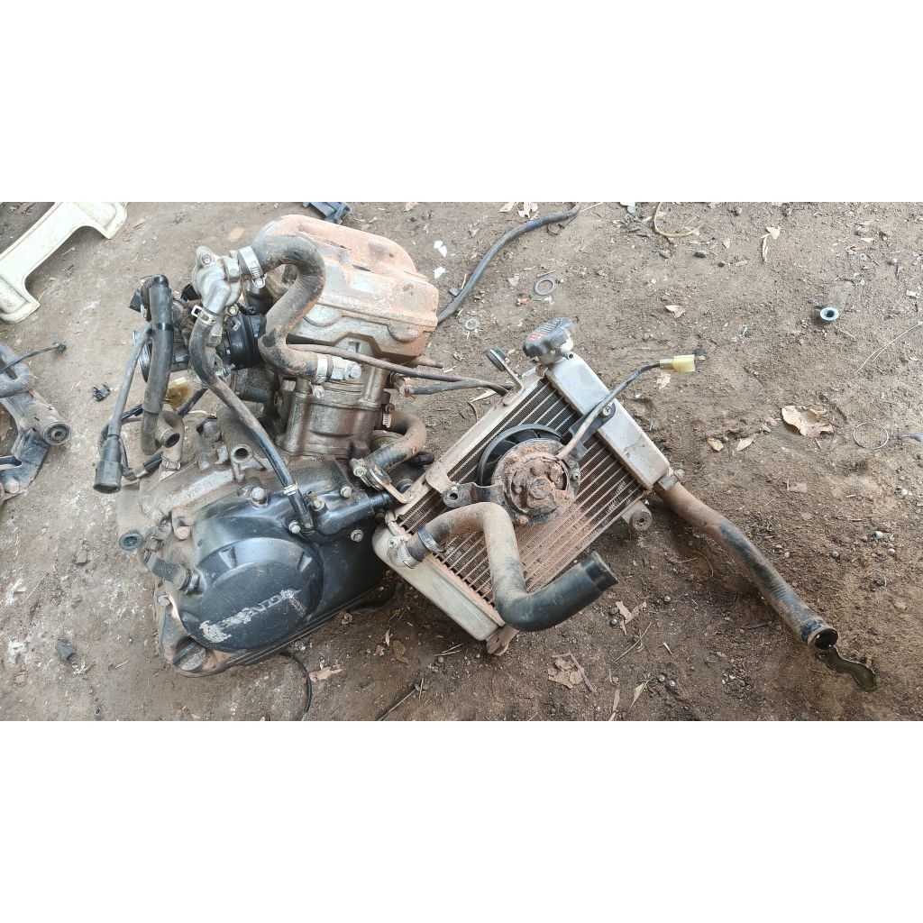 เครื่อง CBR 150 r มือสอง