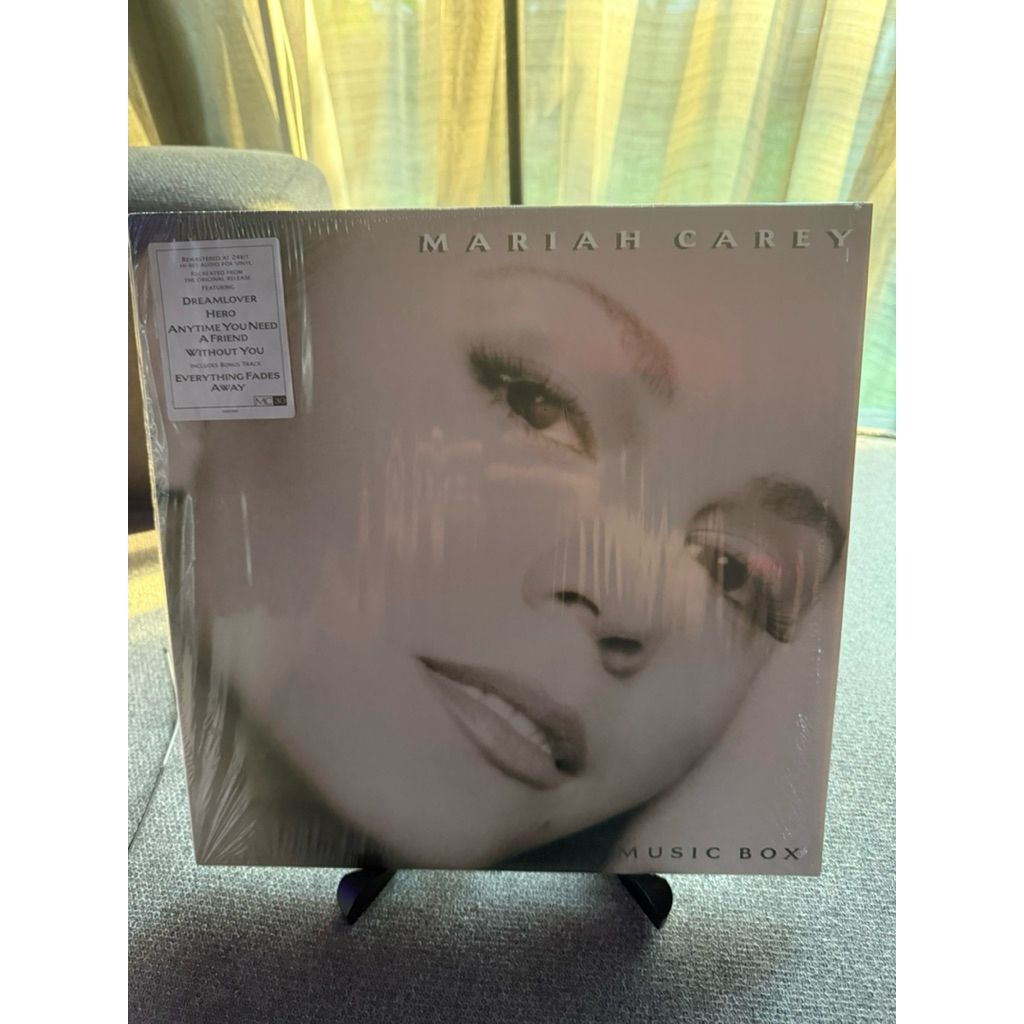 แผ่นเสียง Mariah Carey  Vinyl อัลบั้ม Music Box สภาพดี