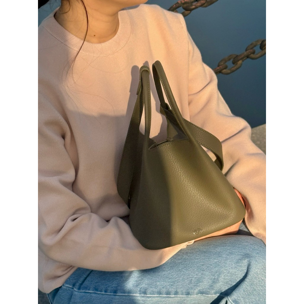 (Matcha Green) KLYNN Biscuit Bag