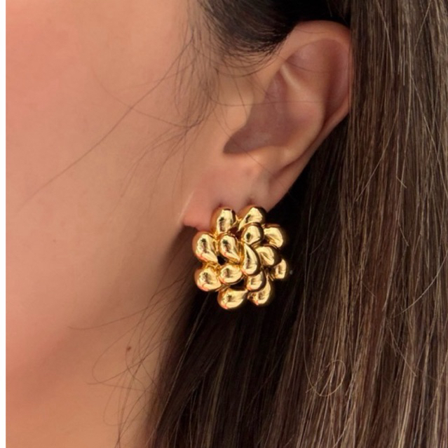 Jitta.studio-  lola earrings ต่างหู Waterproof | Nickel-free | Lightweight | Long-lasting