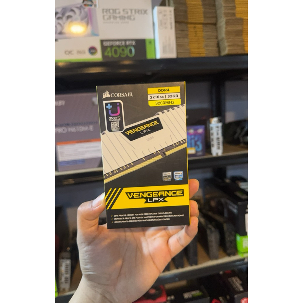 RAM 8GB DDR4 หลายรุ่นมีของพร้อมส่ง มีประกันร้านให้ (หลายรุ่น Kingston,hyperx,cosair,SP,panter)