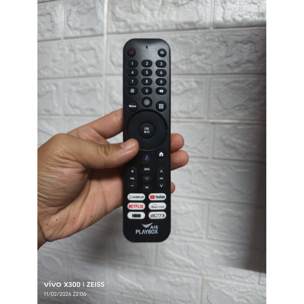รีโมทคอนโทรล AIS Playbox แท้100℅ สามารถใช้คำสั่งเสียงได้(โปรดระวังของลอกเลียนแบบหรือของปลอม) - รูปที่ 2
