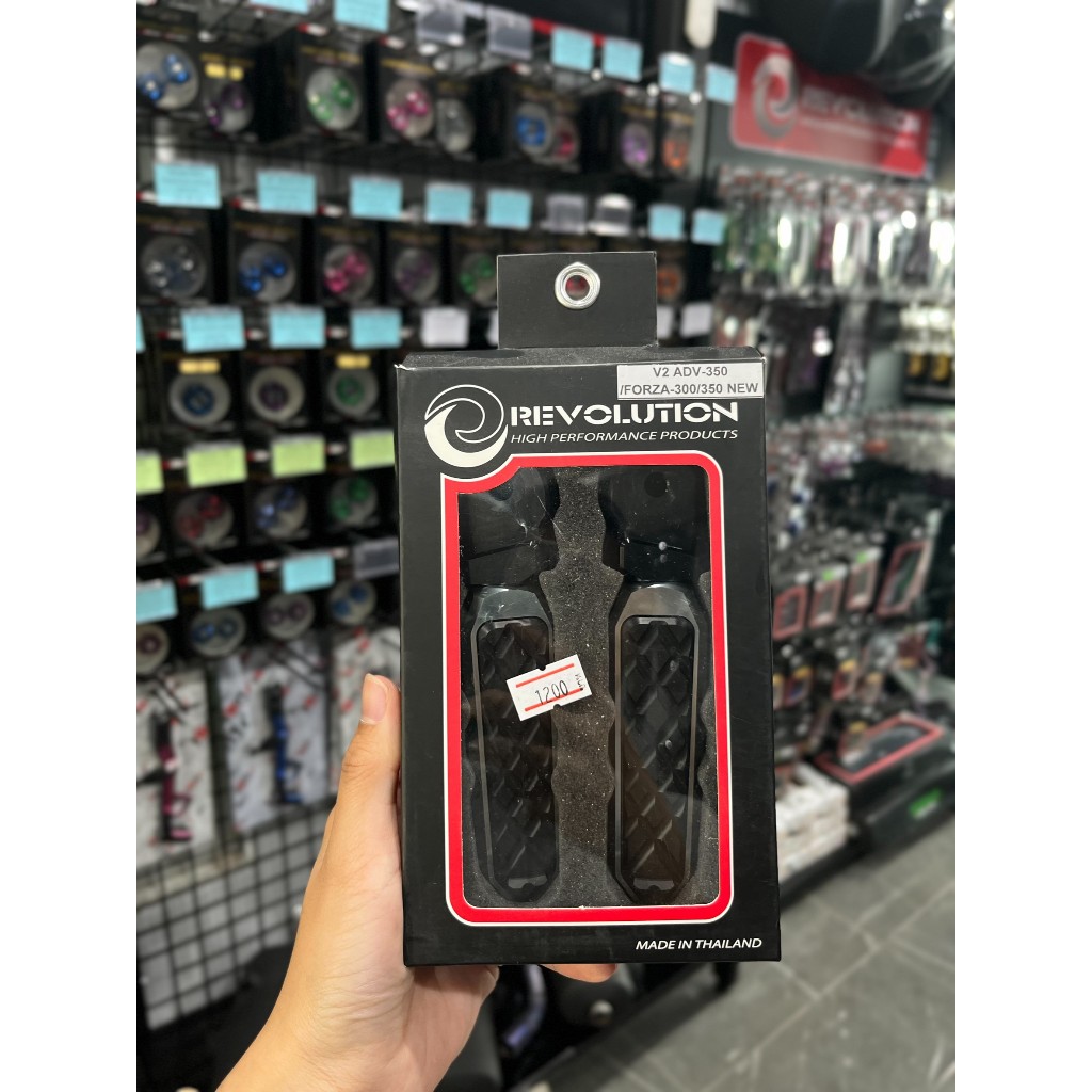 พักเท้าหลังคู่ Revolution V2 Honda Forza 300 , 350,ADV350 2018-2023