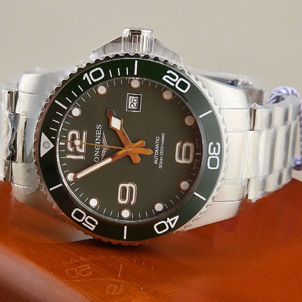 LONGINES HYDROCONQUEST L3.782.4.06.6 Automatic 43.00 mm