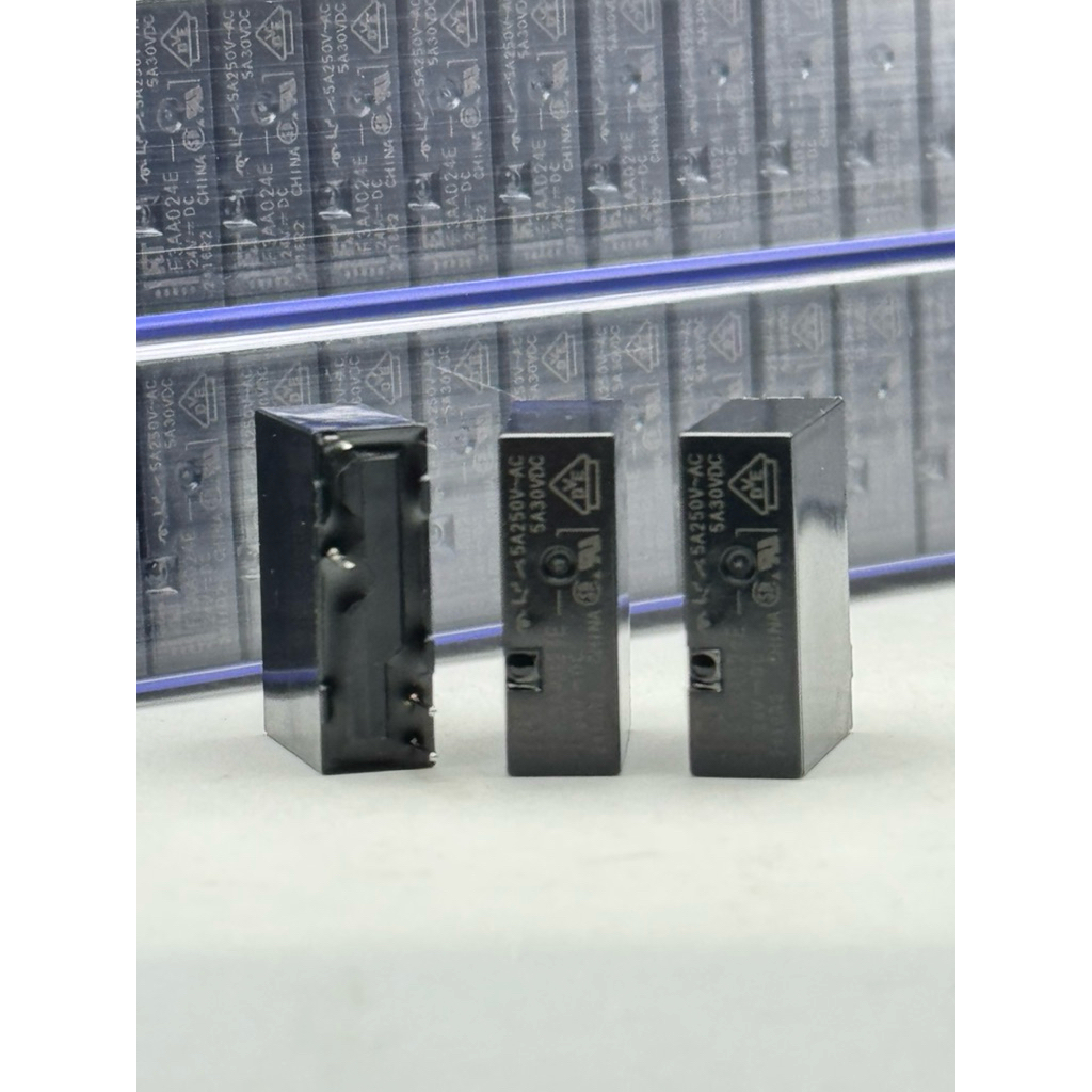 รีเลย์F3AA005E F3AA012E F3AA024E 5V 12V 24V 5A 4pin DC5V DC12V DC24V