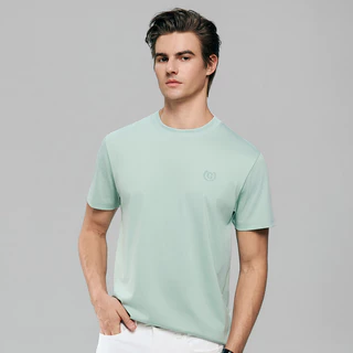 GIORDANO เสื้อยืดผู้ชาย Men's Slim Liquid Touch Tee 01026802