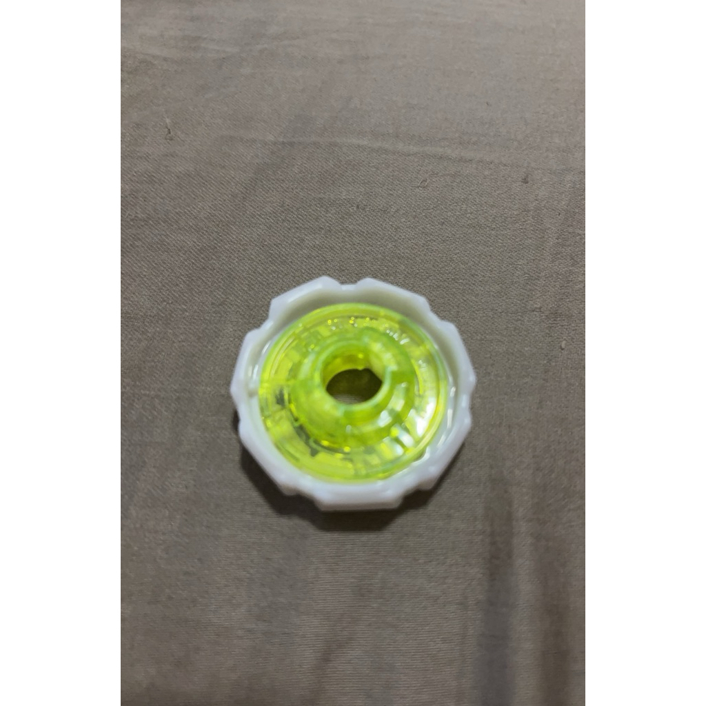 Beyblade X Ratchet 7-60 (White/Lemon Rare)ของแท้