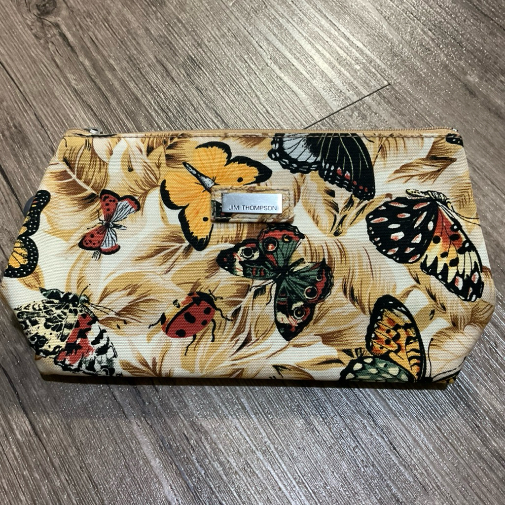 กระเป๋าใส่ของ กระเป๋าใส่เครื่องสำอาง งาน Brand แท้ Jim Thompson กว้าง 9 สูง 5 ก้น 2.5 นิ้ว ราคา 290 