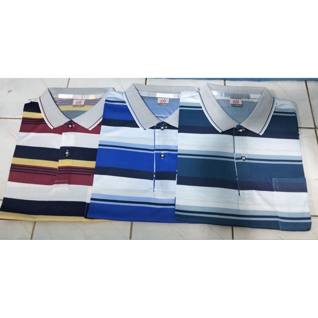 เสื้อผ้าผู้ชาย เสื้อโปโลแขนสั้น คอปกและมีกระเป๋าเสื้อ