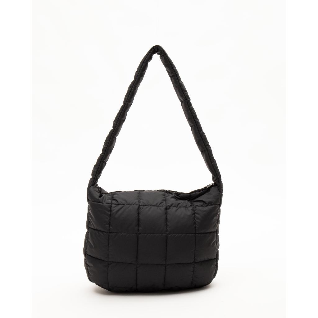 BODY GLOVE Accessories Fluffy Cross Body  กระเป๋าสะพายข้างสีดำ